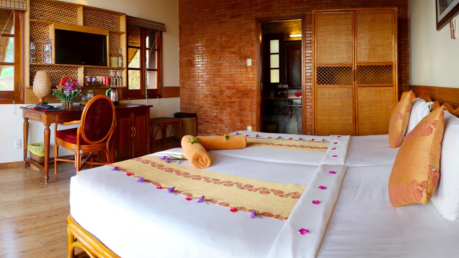 rooms-bungalow-ocean-view