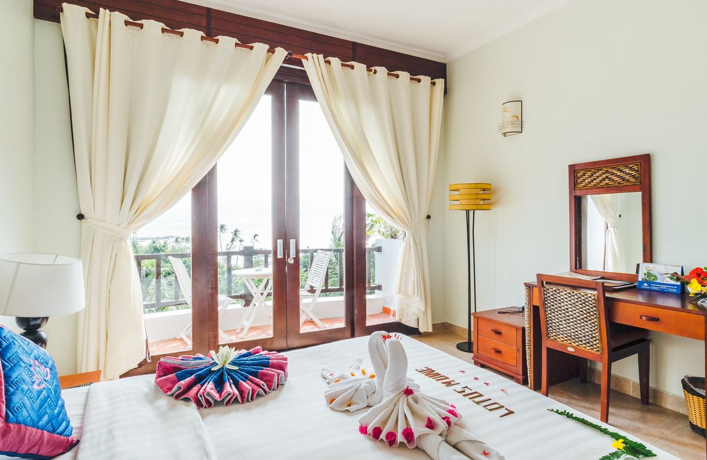 rooms-premium-panorama-balcony