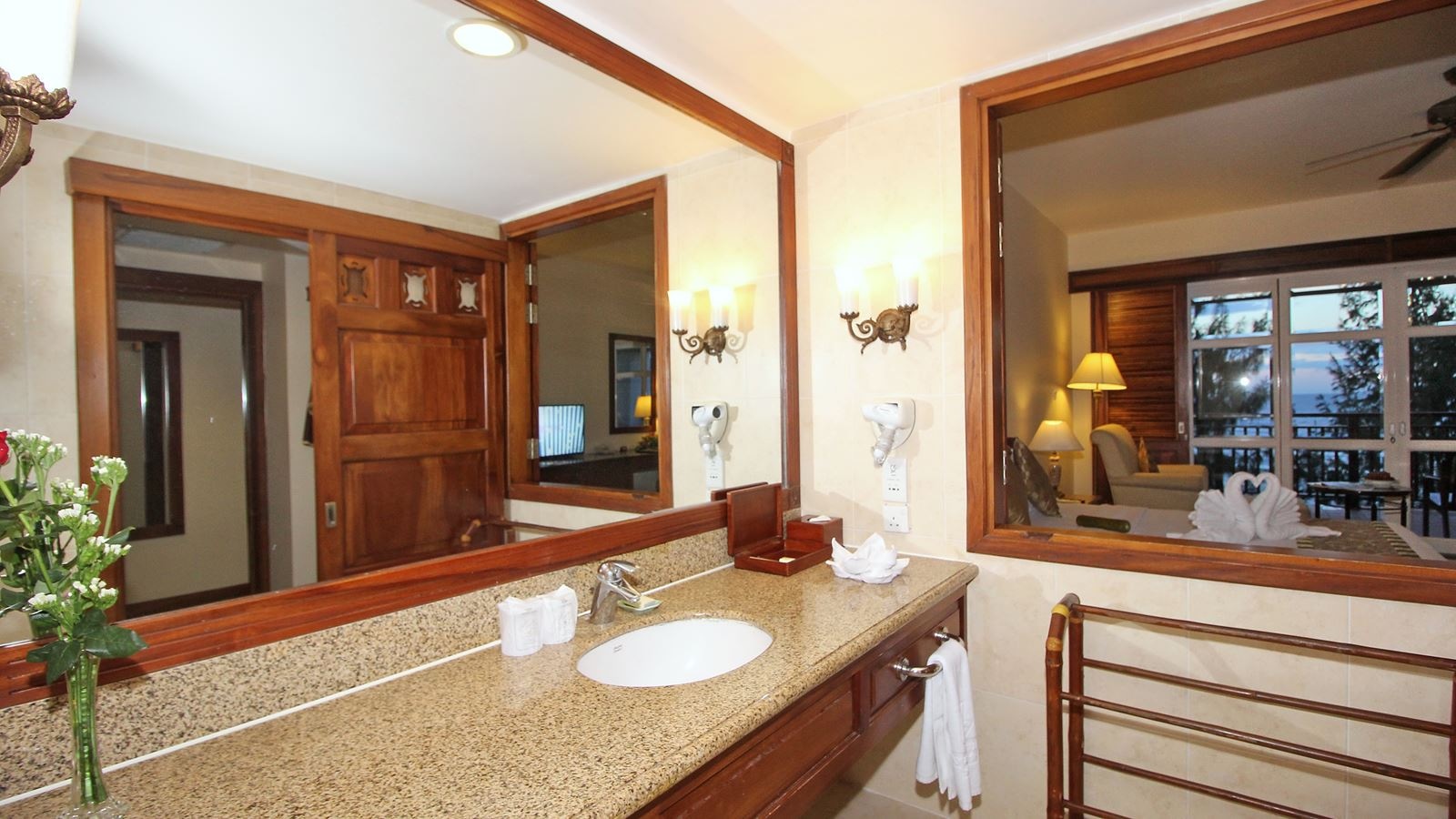 rooms-premier-deluxe-sea-view-child-without-extra-bed