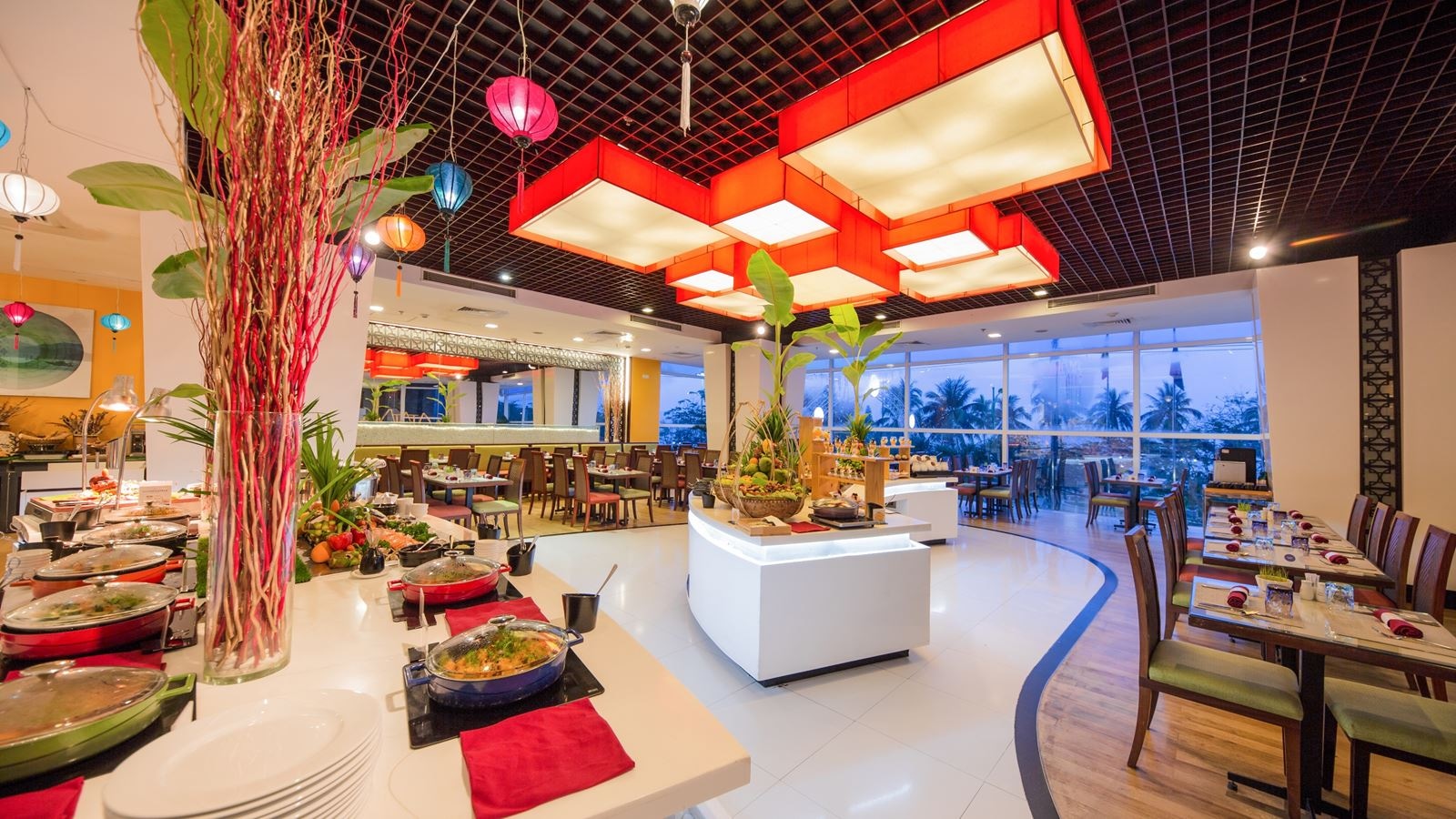 restaurants-the-square