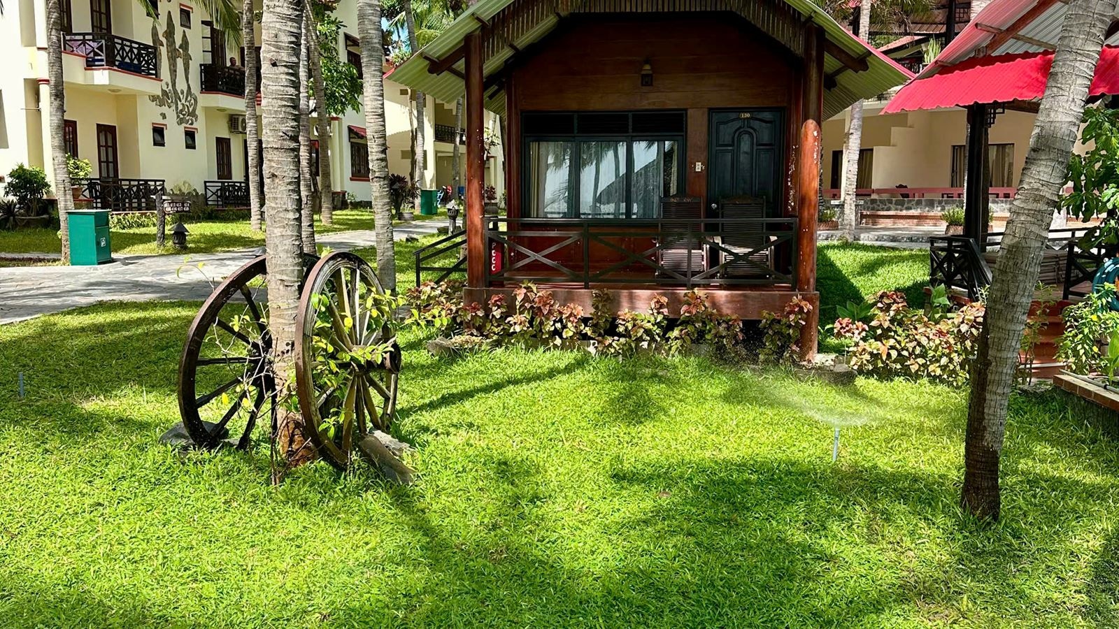 rooms-beach-front-bungalow-with-terrace