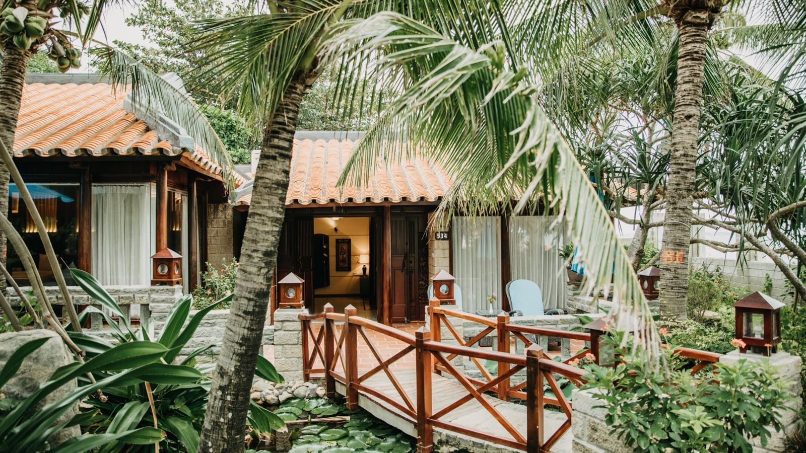 rooms-bungalow-with-terrace