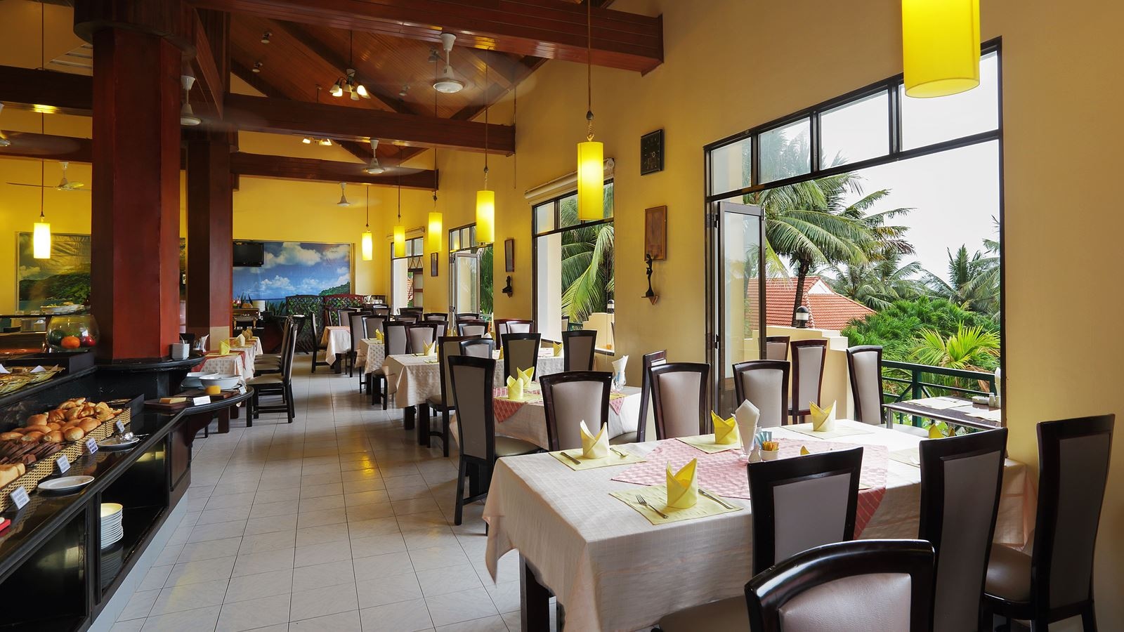 restaurants-saigon-restaurant