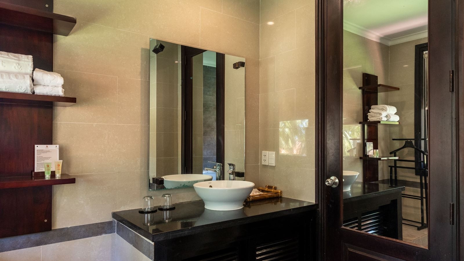 rooms-room-deluxe-garden-view-balcony--child-without-extra-bed