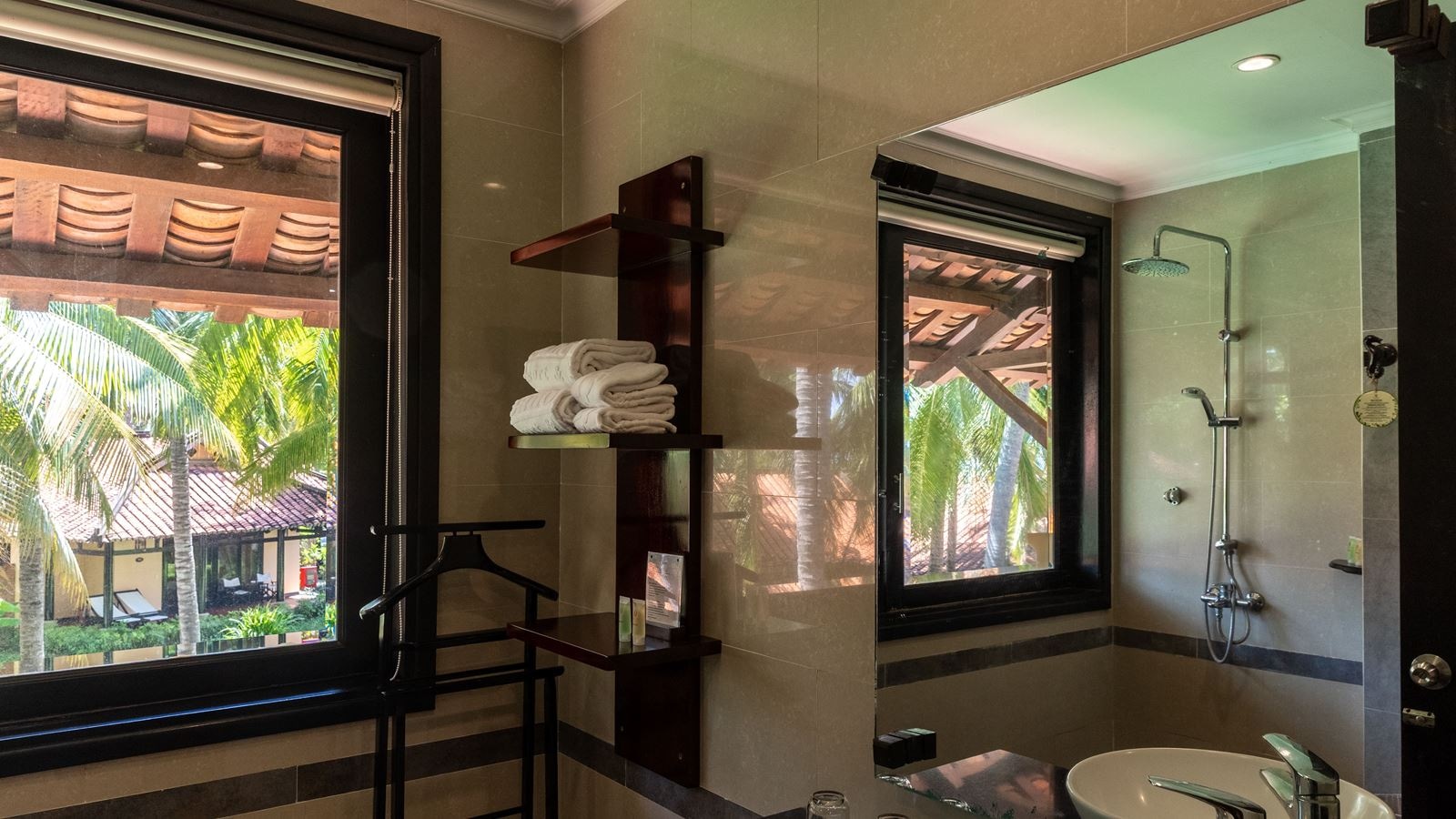 rooms-room-deluxe-garden-view-balcony--child-without-extra-bed