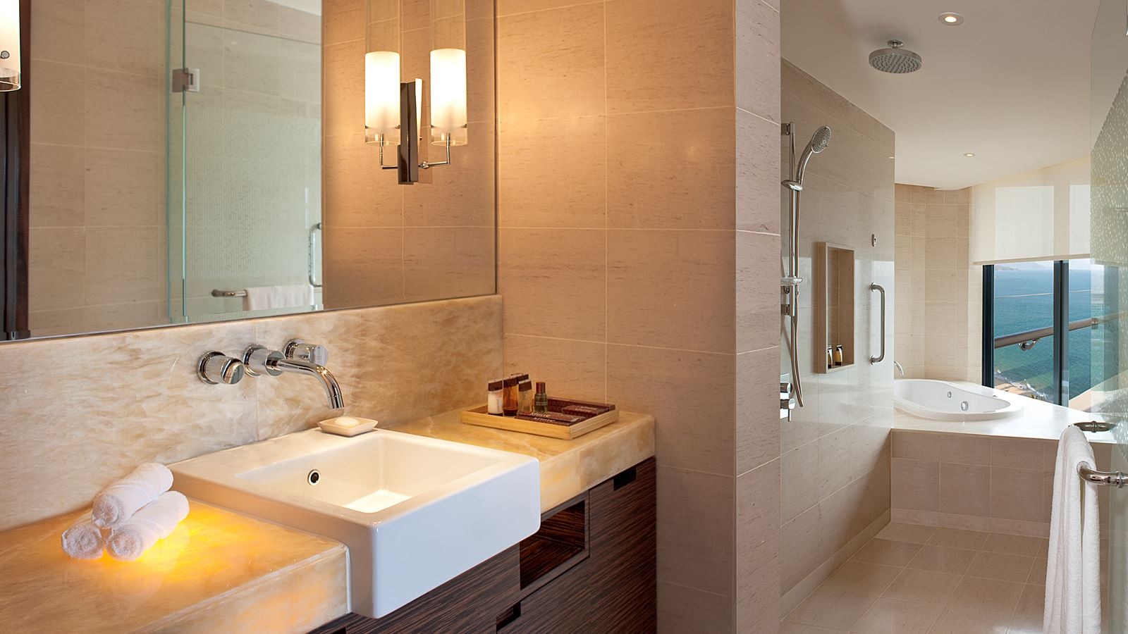 rooms-executive-suite