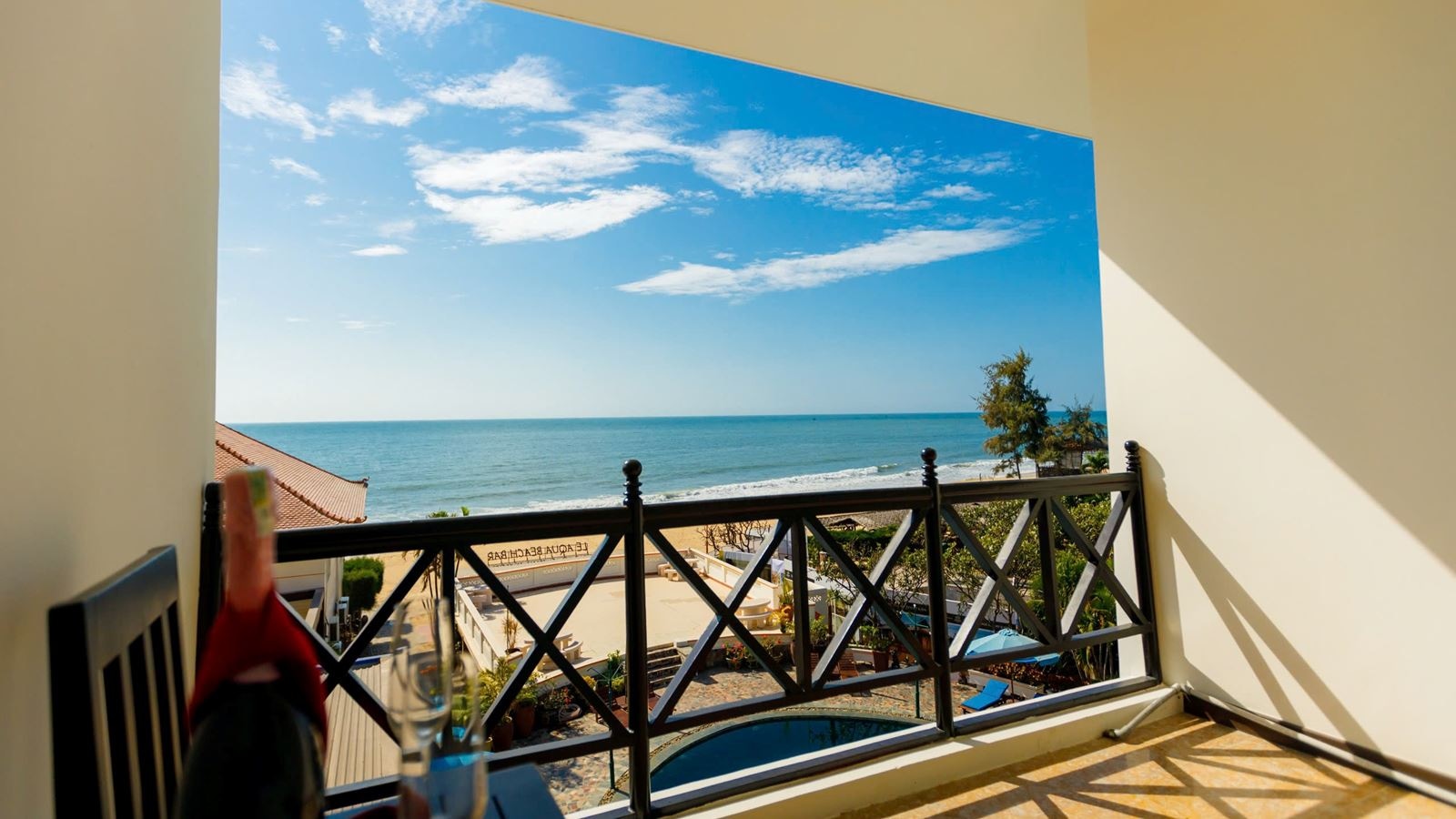 rooms-studio-seaview-balcony