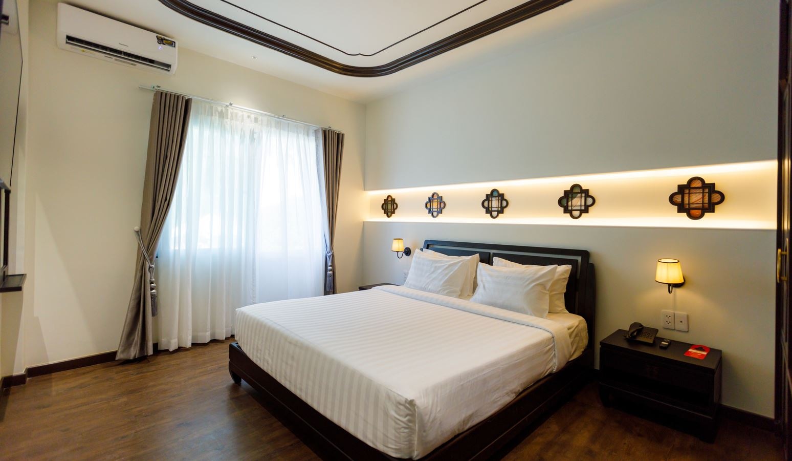 rooms-2bedroom-executive-suite-balcony-sea-view