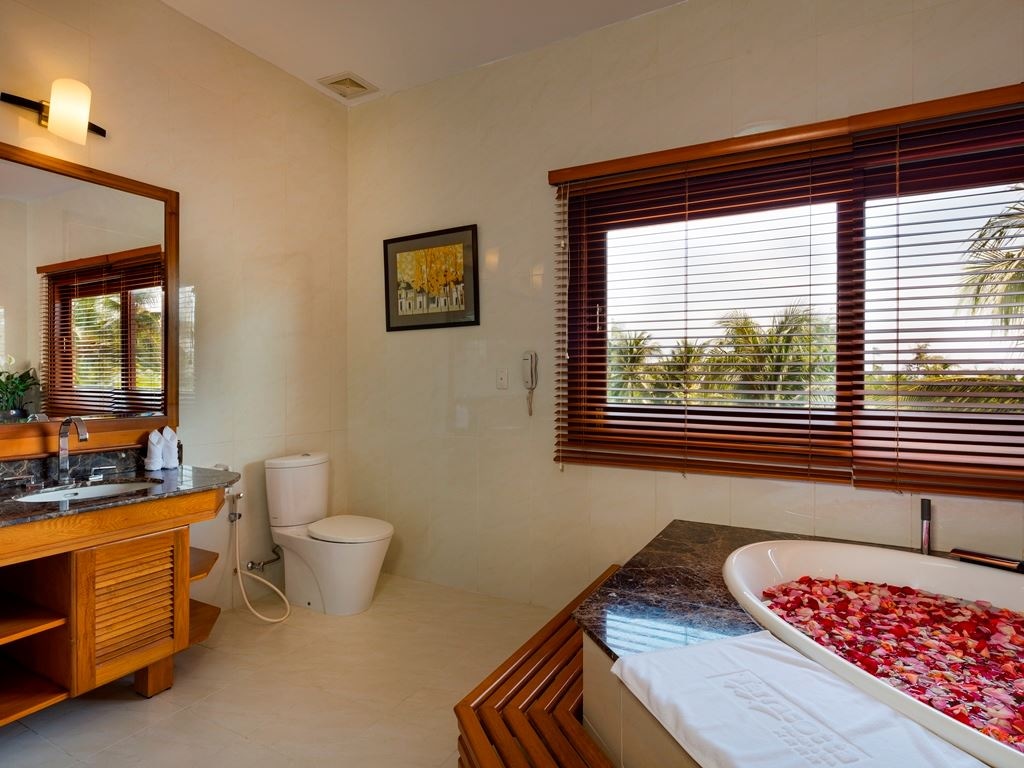 rooms-suite-room-garden-view