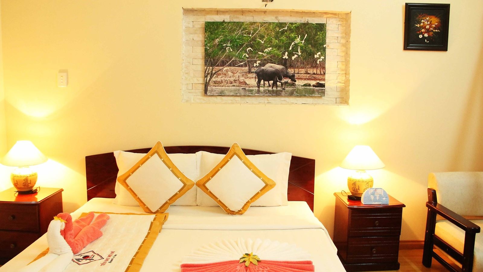 rooms-bungalow-ocean-view-at-sea-side-with-balcony