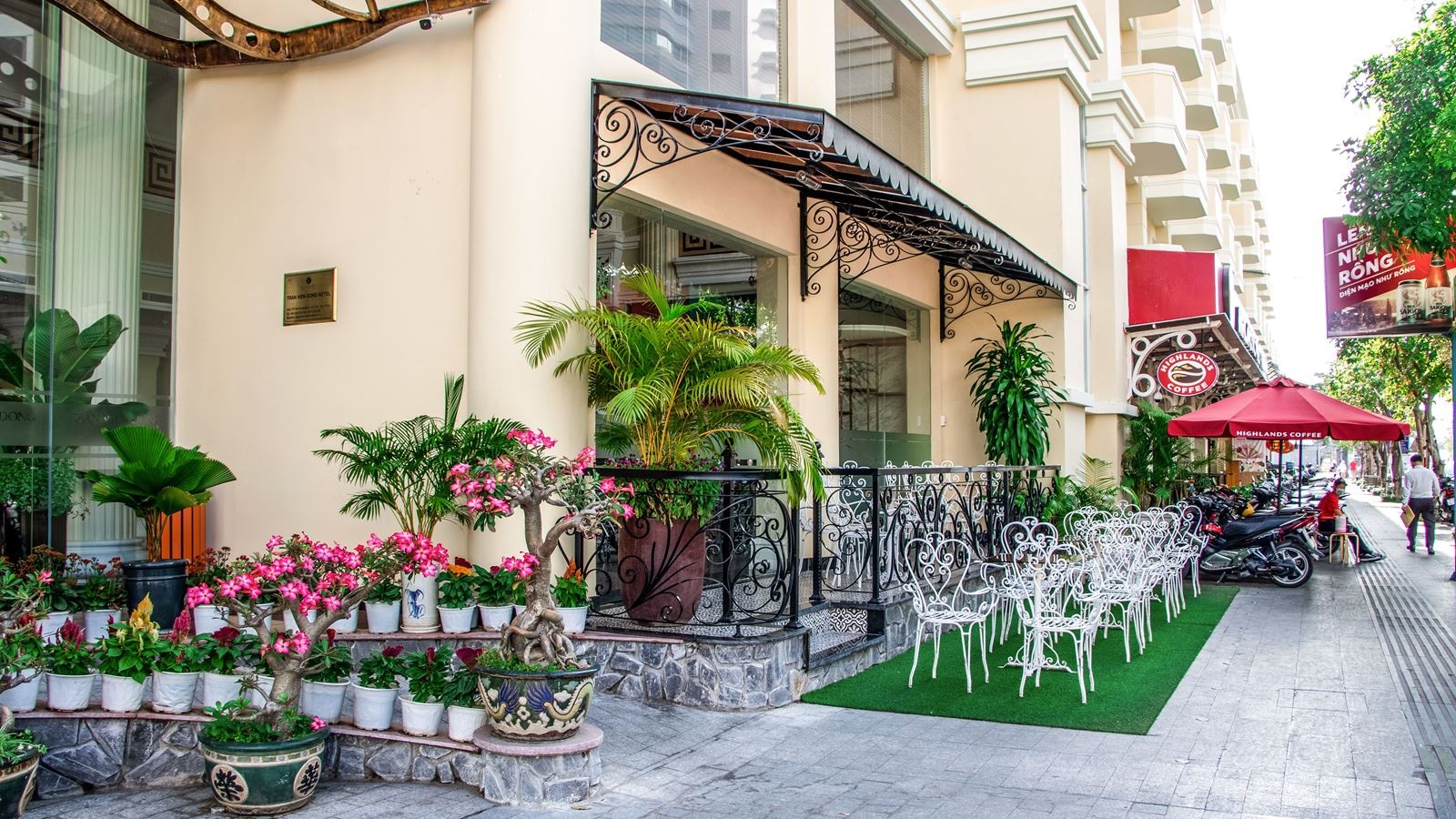 general-main-building