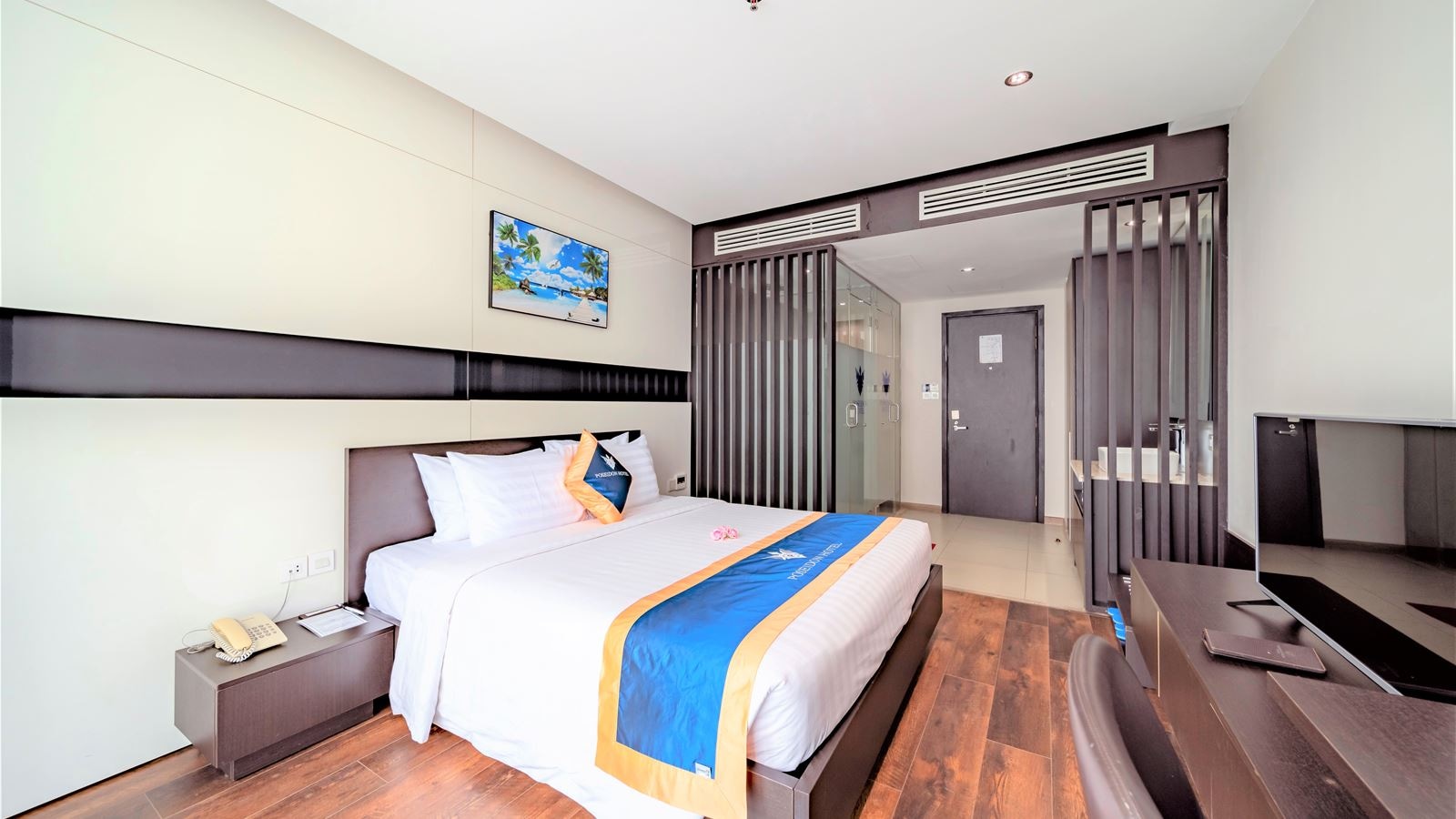 rooms-senior-deluxe-partial-sea-view-with-balcony-child-without-extra-bed