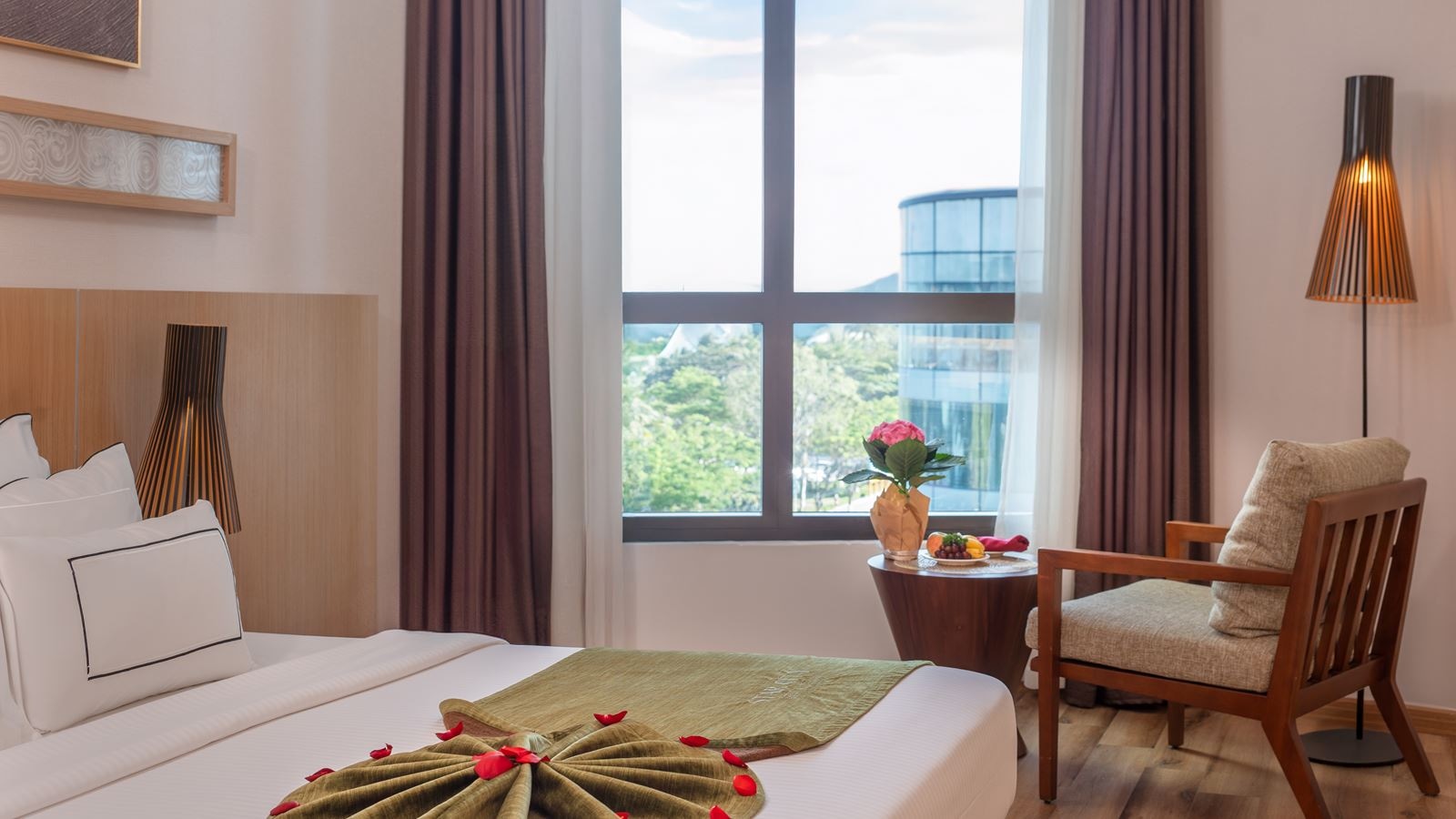 rooms-deluxe-seaview