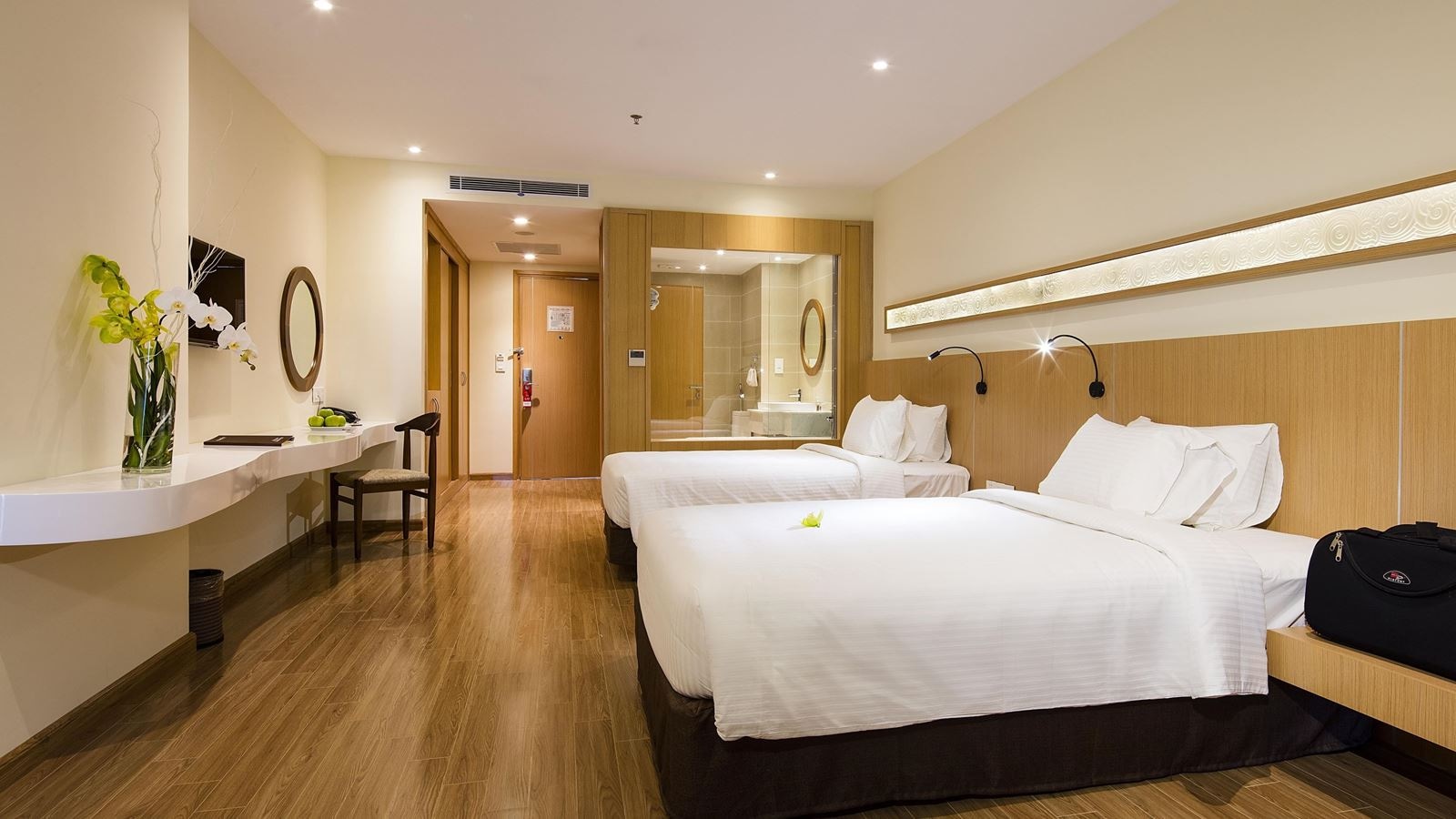 rooms-luxury-family-beachfront