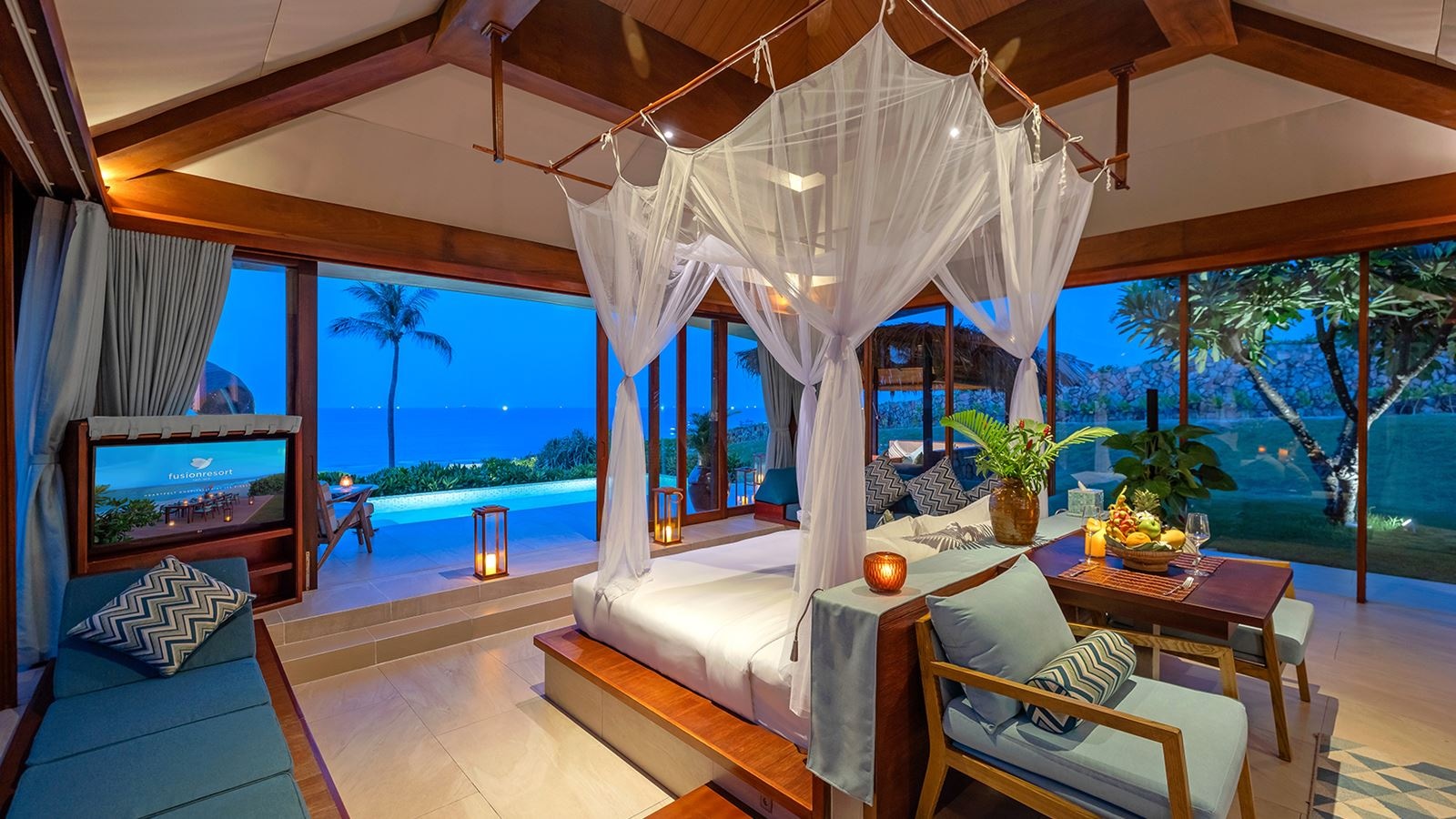 rooms-beachfront-pool-villa-child-without-extra-bed