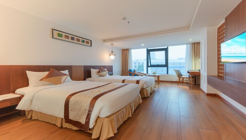 rooms-deluxe-cityview