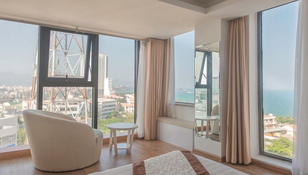 rooms-senior-deluxe-seaview