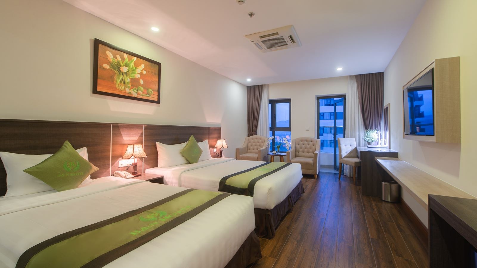 rooms-senior-deluxe-with-balcony-child-without-extra-bed