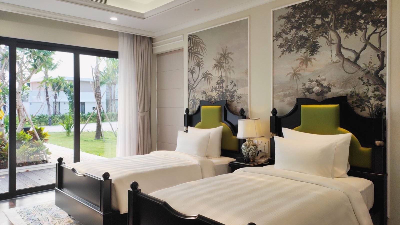 rooms-2bedroom-garden-view-villa-with-private-pool