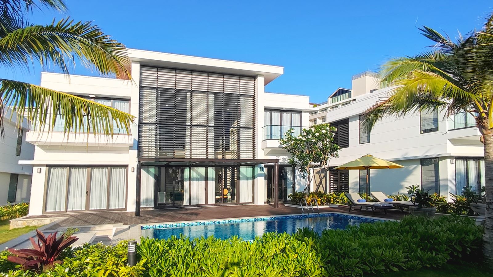 rooms-3bedroom-garden-view-villa-with-private-pool