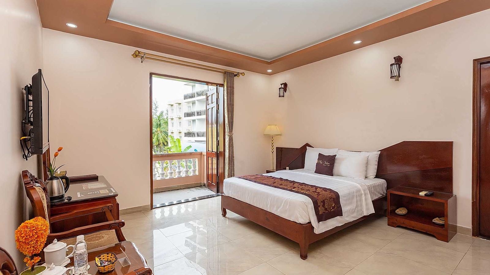 rooms-beach-bungalow-room