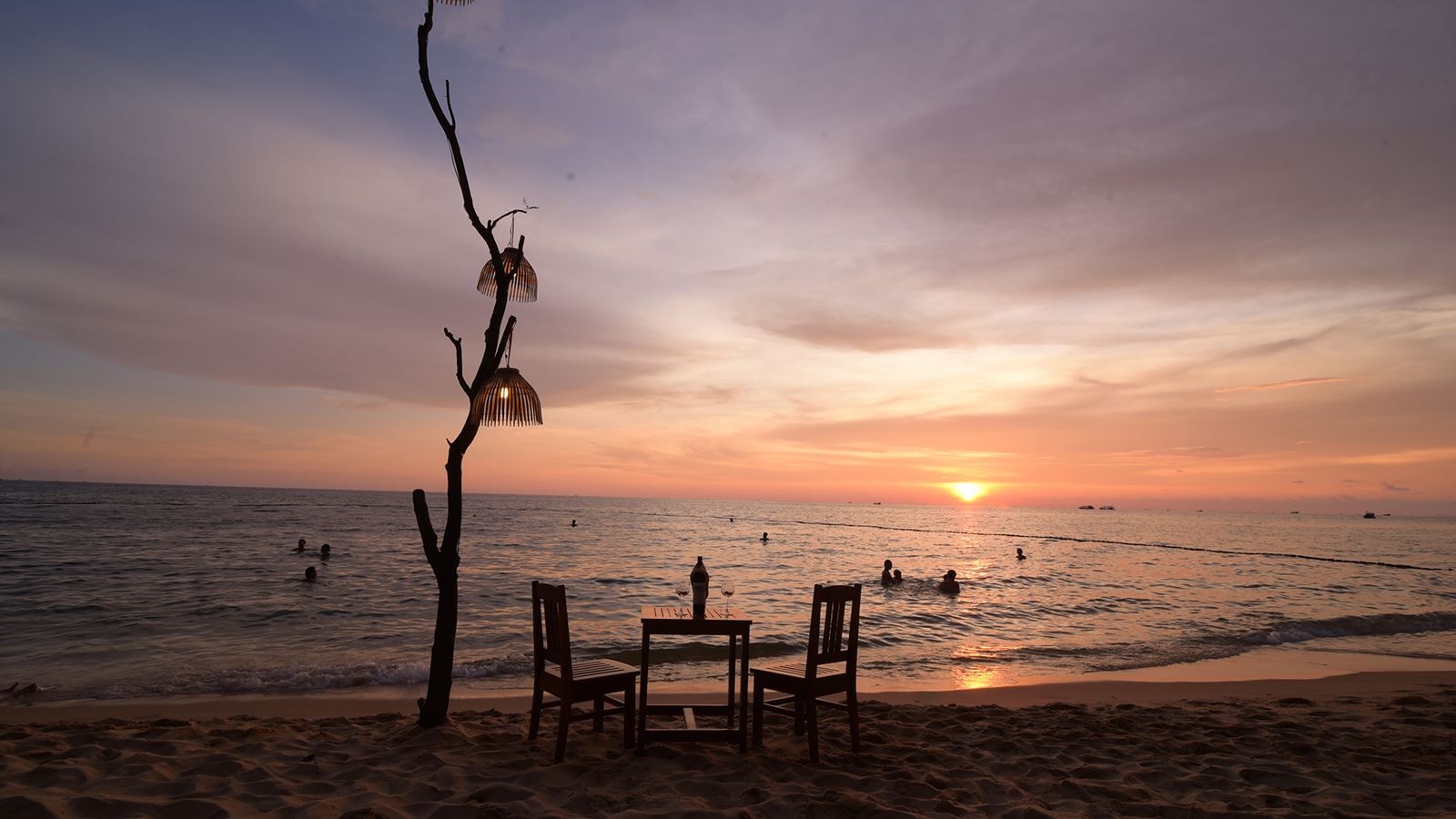 restaurants-windy-bar