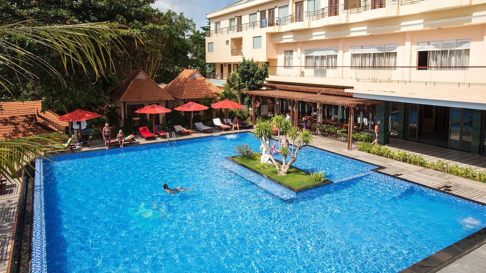 rooms-superior-ocean-view