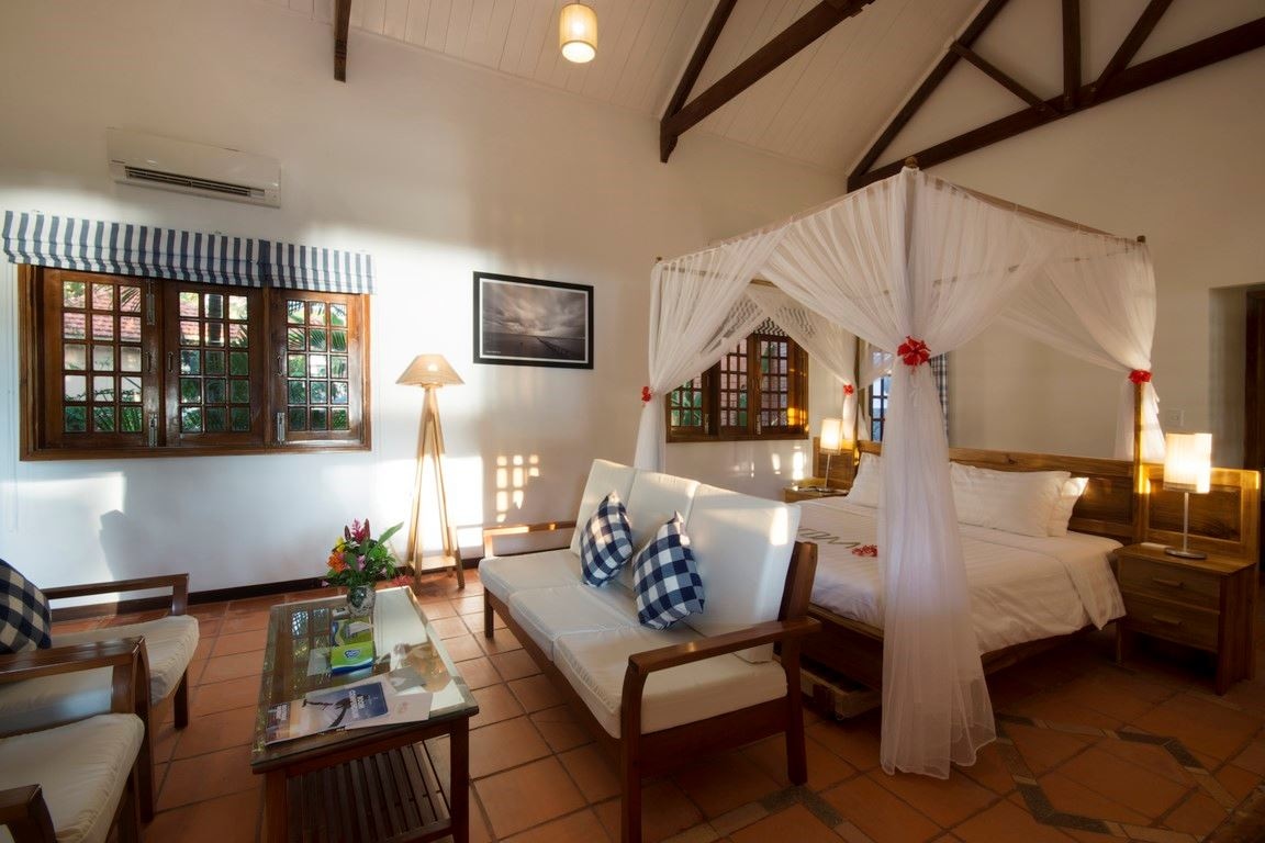 rooms-room-large-sea-view