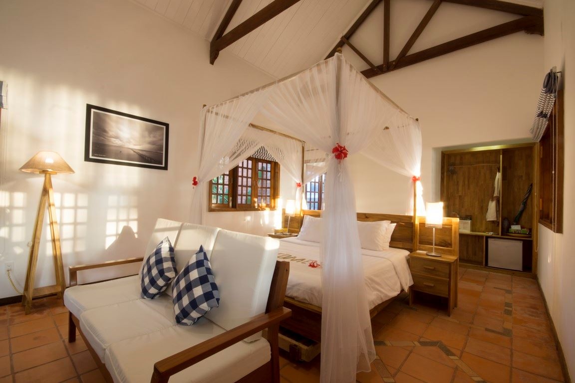 rooms-room-large-sea-view