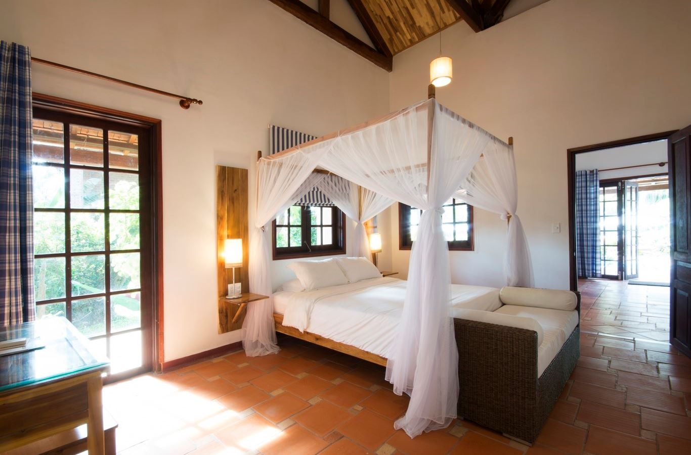 rooms-beach-house-family