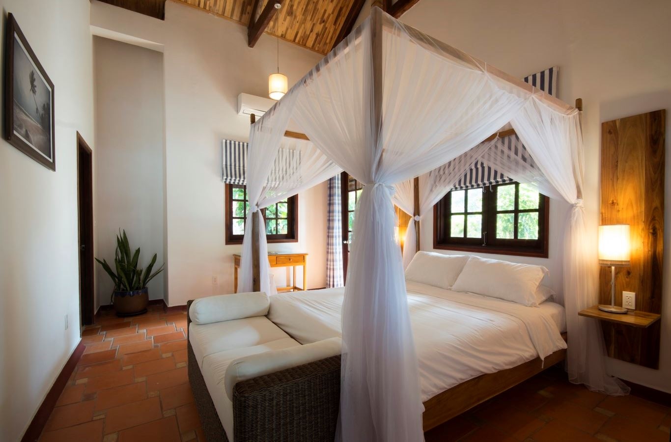 rooms-beach-house-family