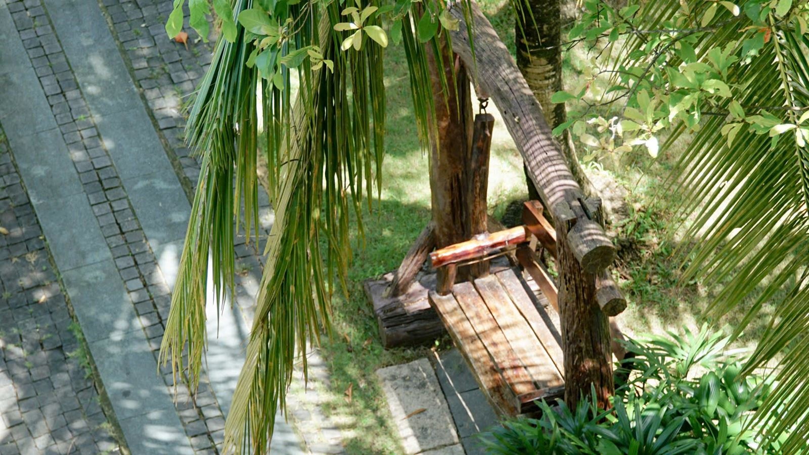 rooms-deluxe-ocean-view-with-balcony
