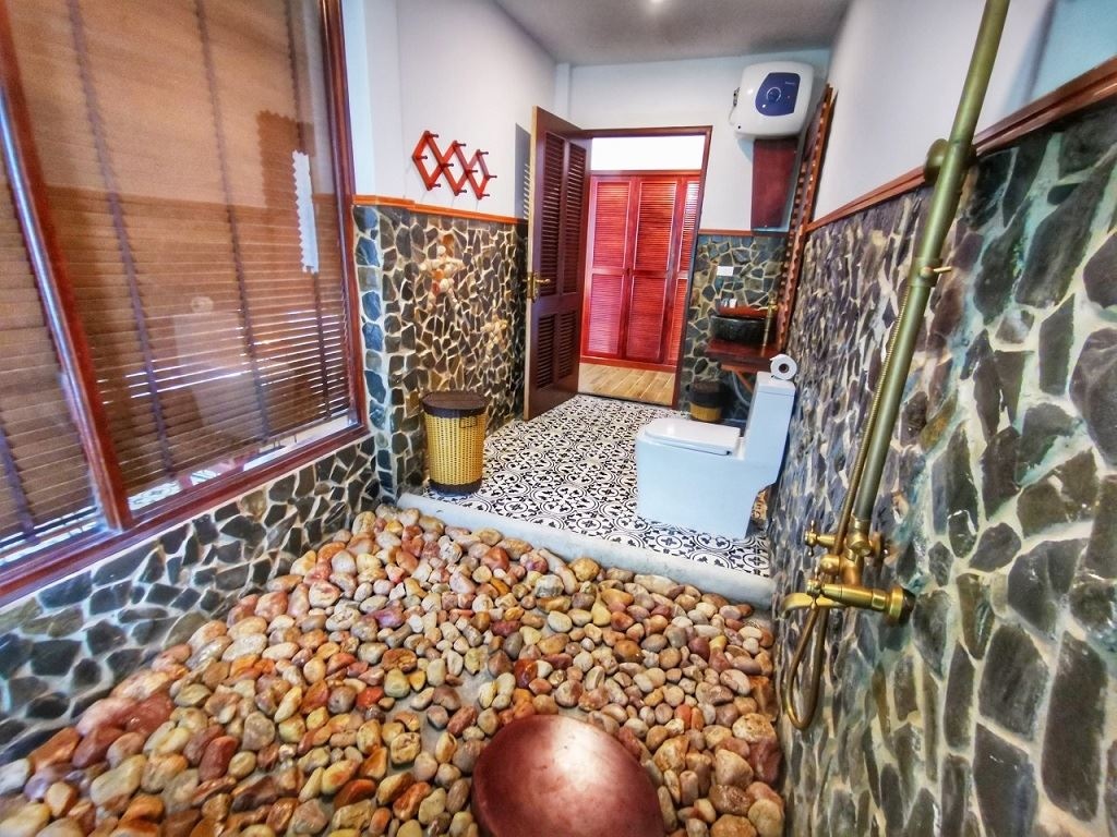 rooms-room-premium-deluxe-double-balcony