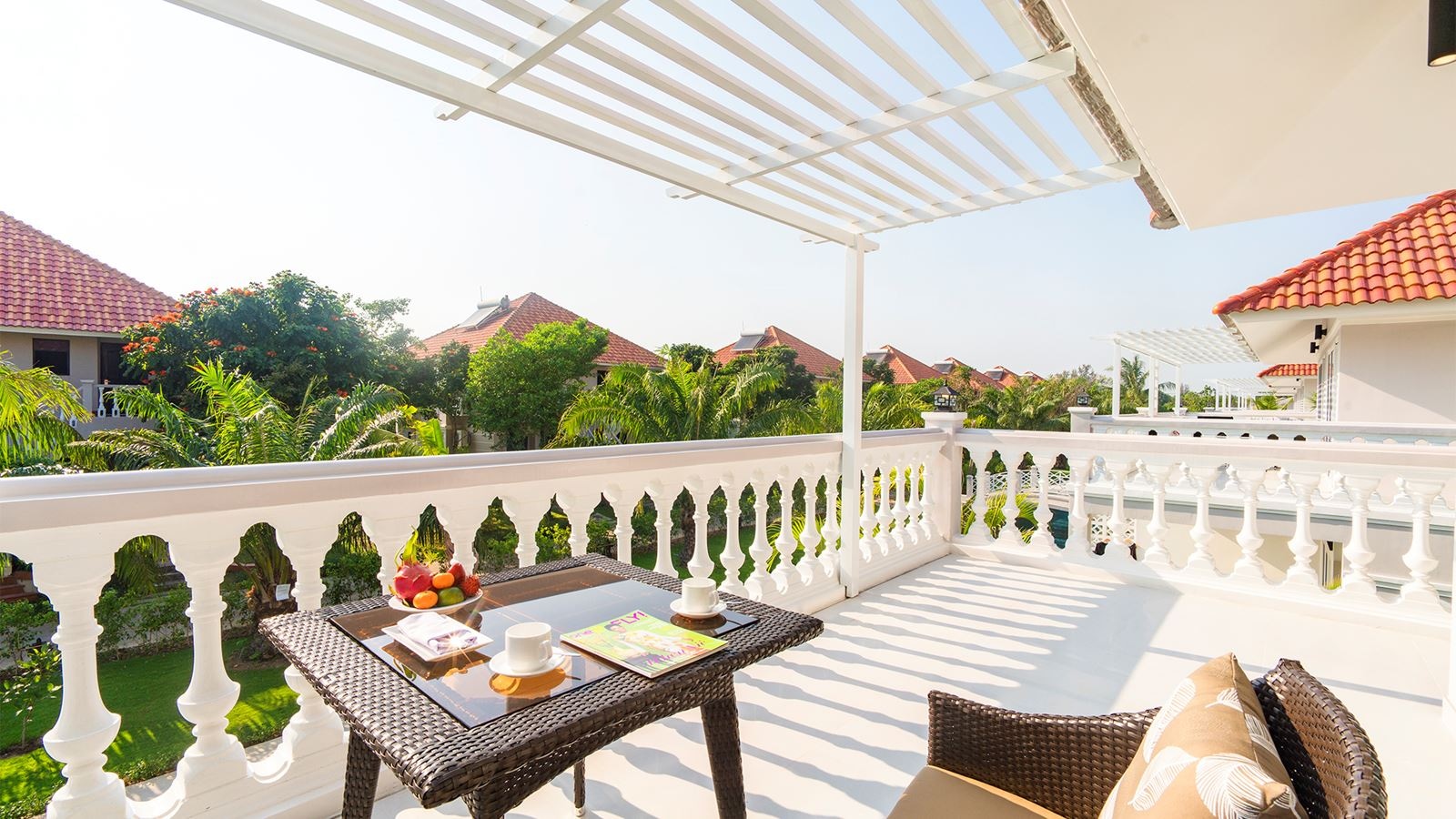 rooms-poolview-villa