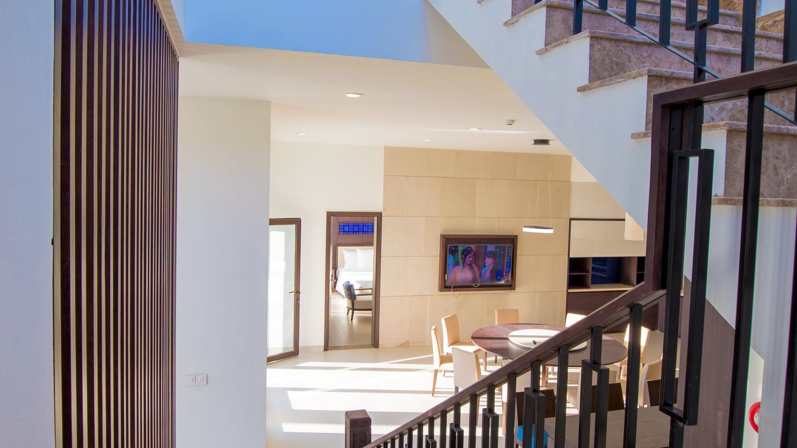 rooms-4-bedrooms-villa