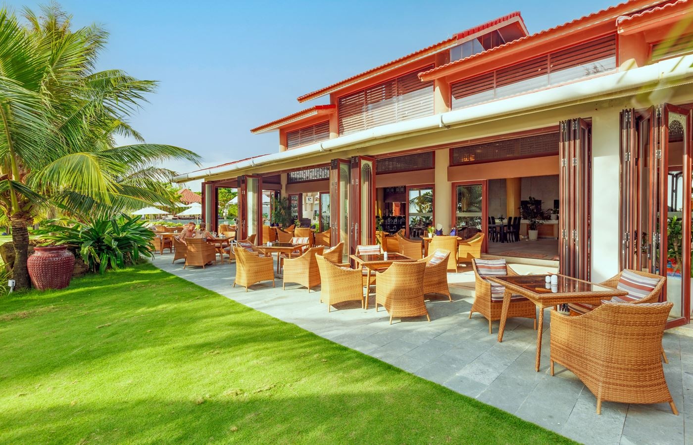 restaurants-restaurants