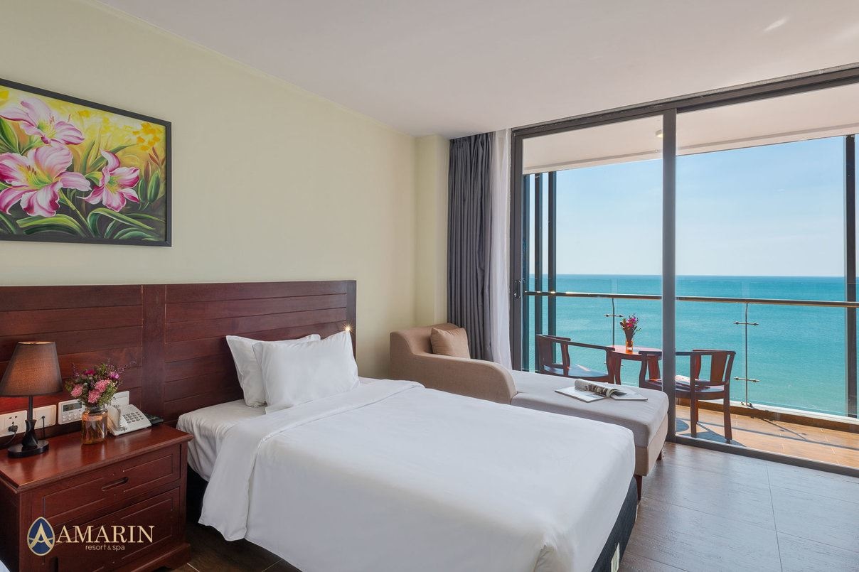 rooms-deluxe-ocean-view-balcony-child-without-extra-bed