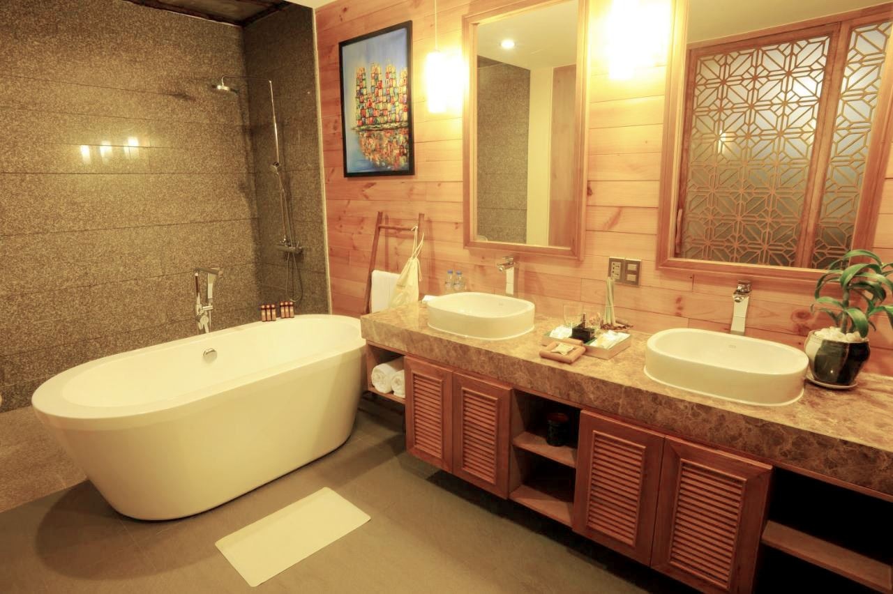 rooms-bungalow-sea-view-with-balcony