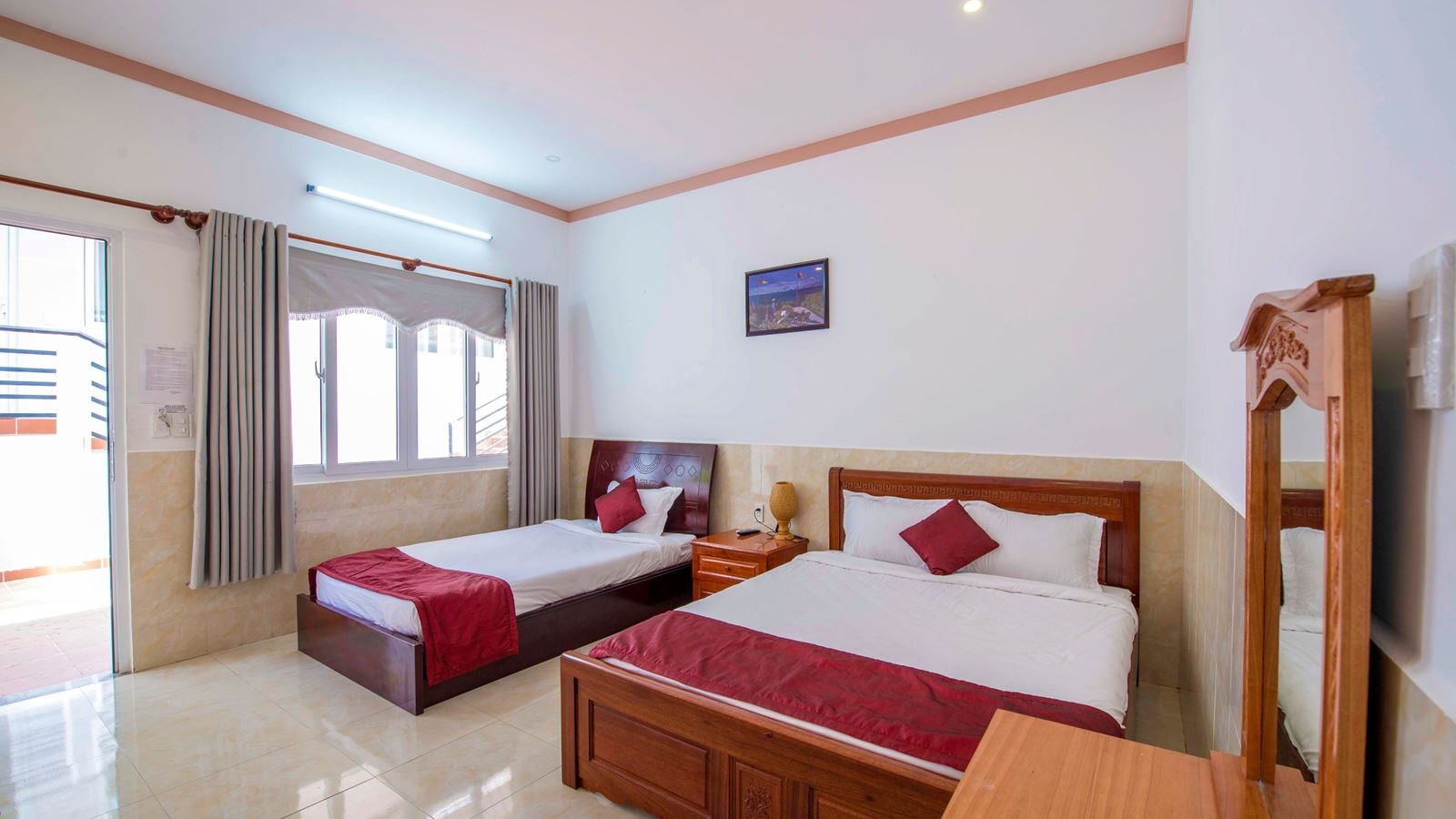 rooms-bungalow-triple-garden-view-with-balcony