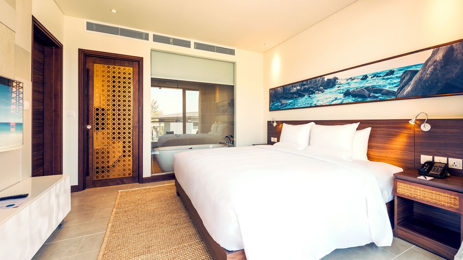 rooms-suite-with-balcony