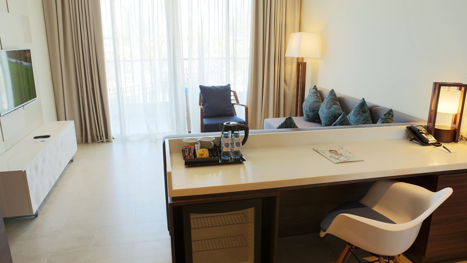 rooms-suite-with-balcony