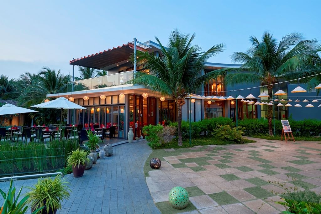 restaurants-phu-quoc-seafood-restaurant