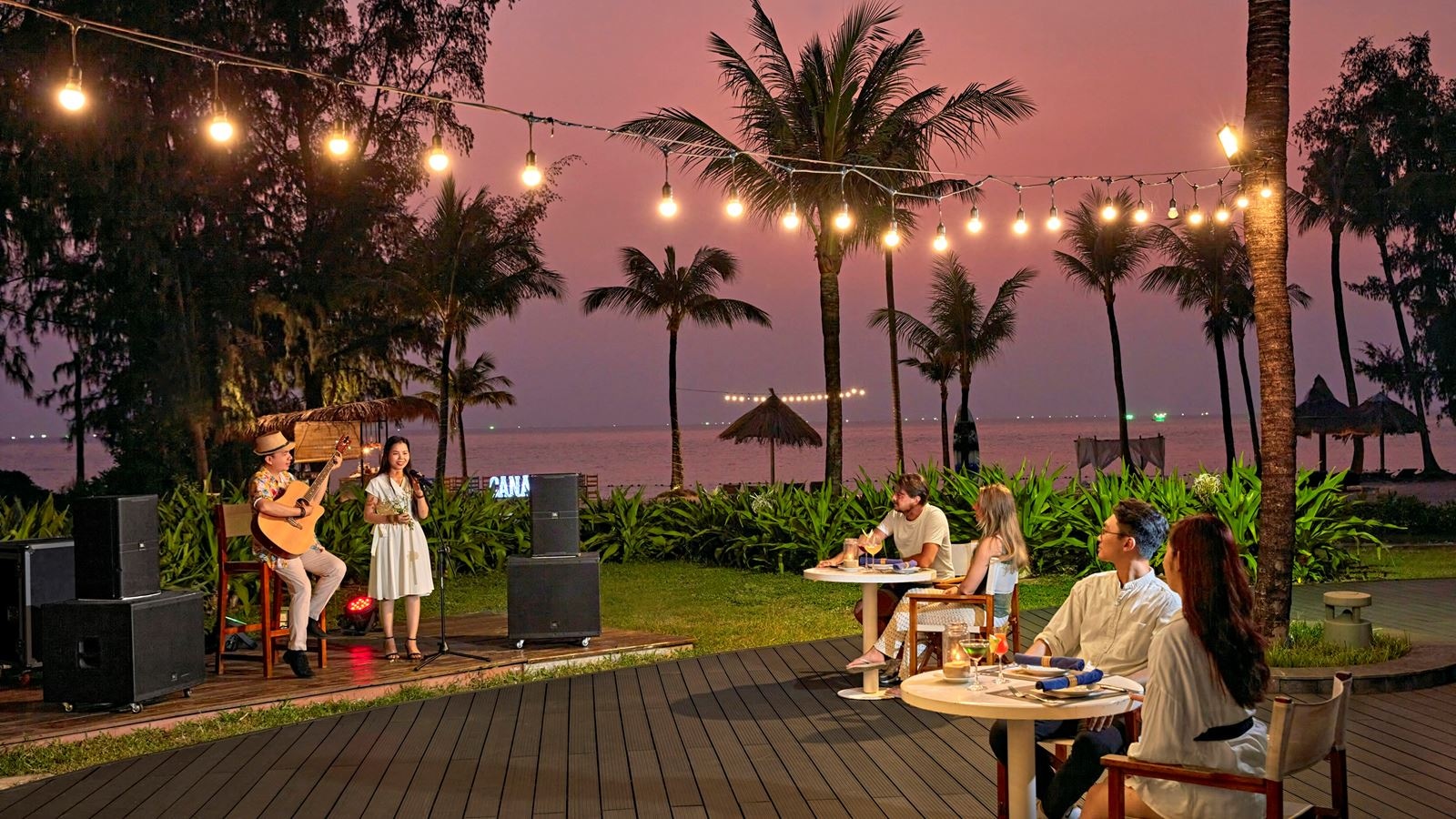 restaurants-ola-beach-club