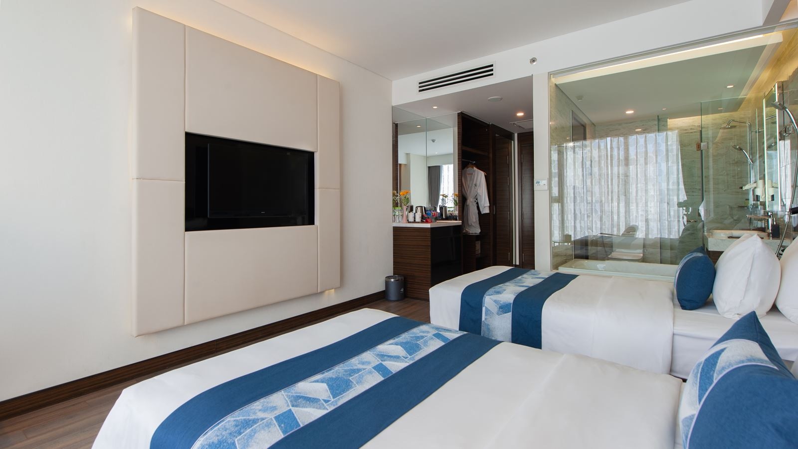 rooms-grand-deluxe-partial-sea-view-with-window-child-without-extra-bed