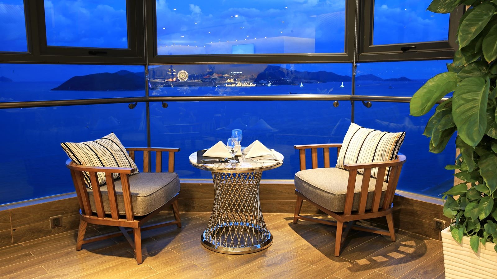 restaurants-ocean-queen-restaurant