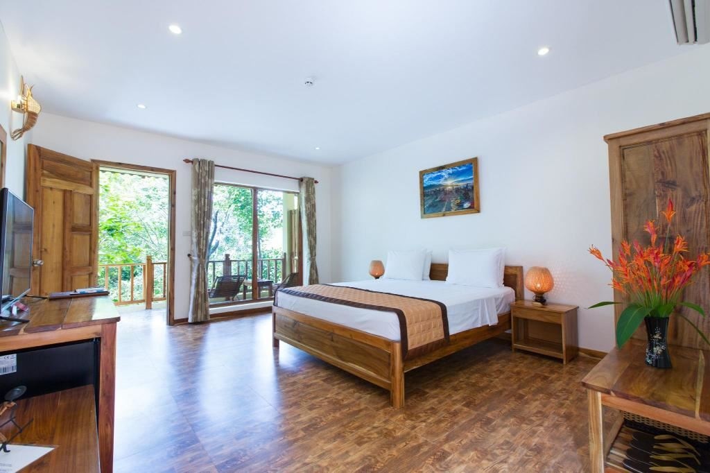 rooms-standard-double-room