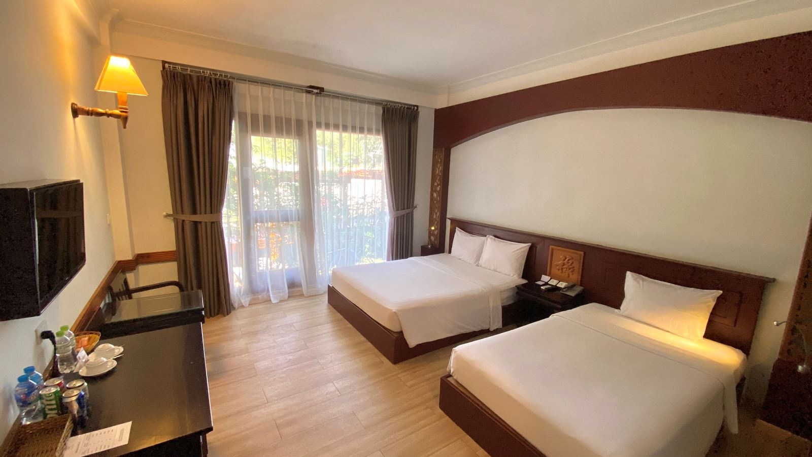 rooms-room-superior-garden-view-with-window