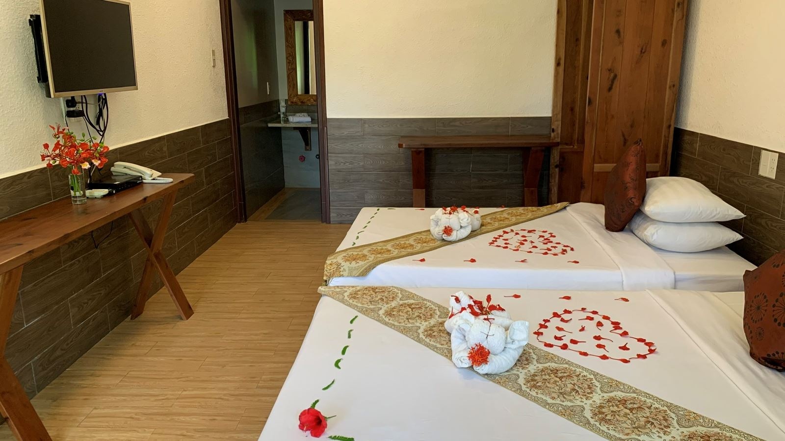 rooms-superior-room-no-extra-bed