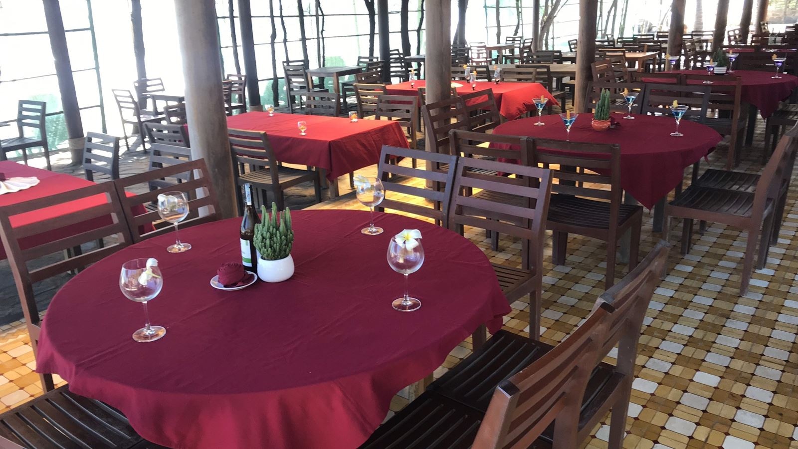 restaurants-blue-shell-resorts