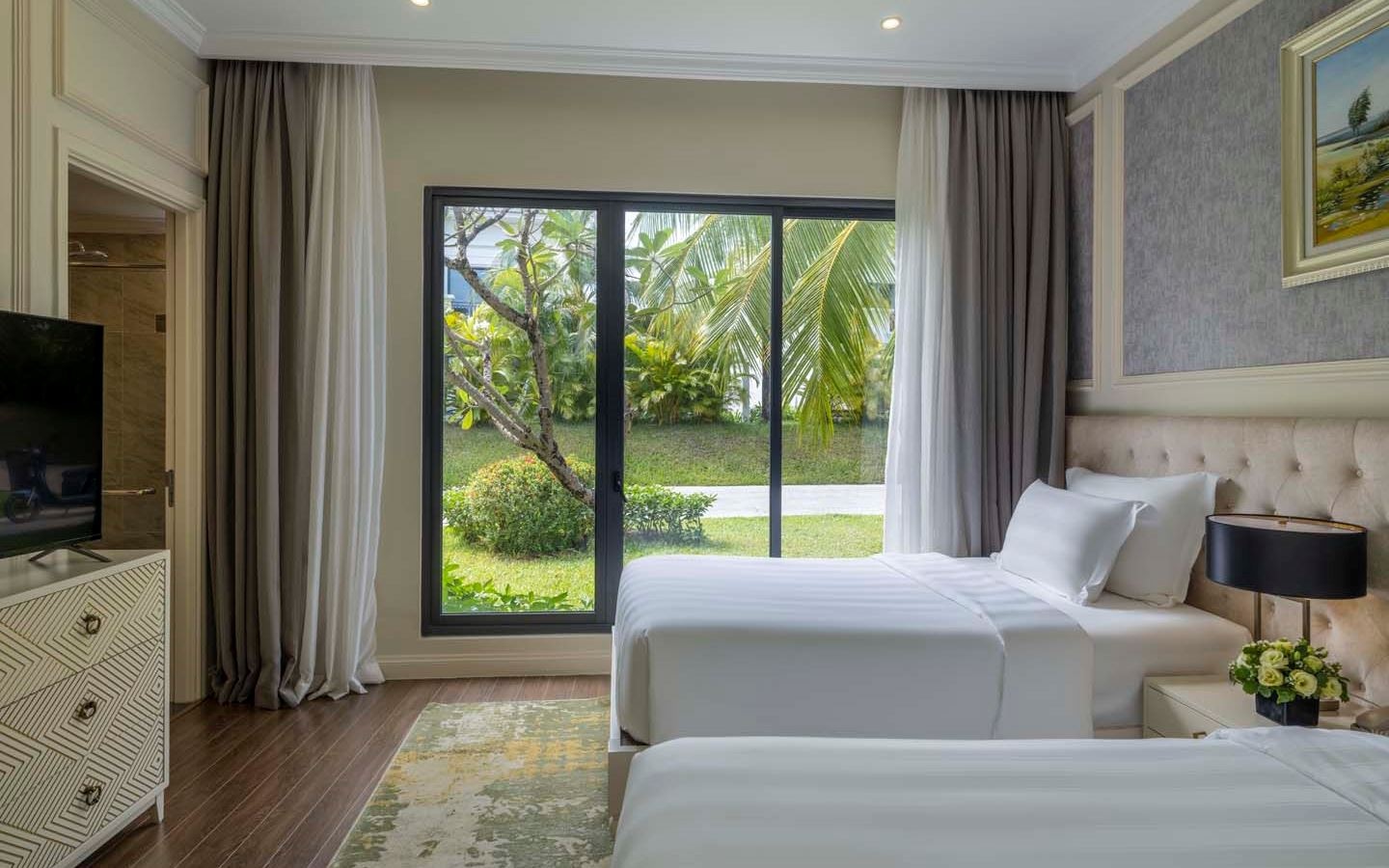 rooms-villa-3-bedroom-pool-view-no-extra-bed